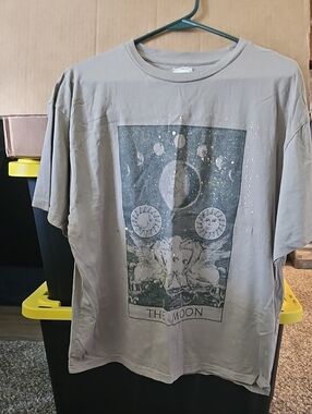 The Moon Graphic Tee - Gray Men’s Shirt